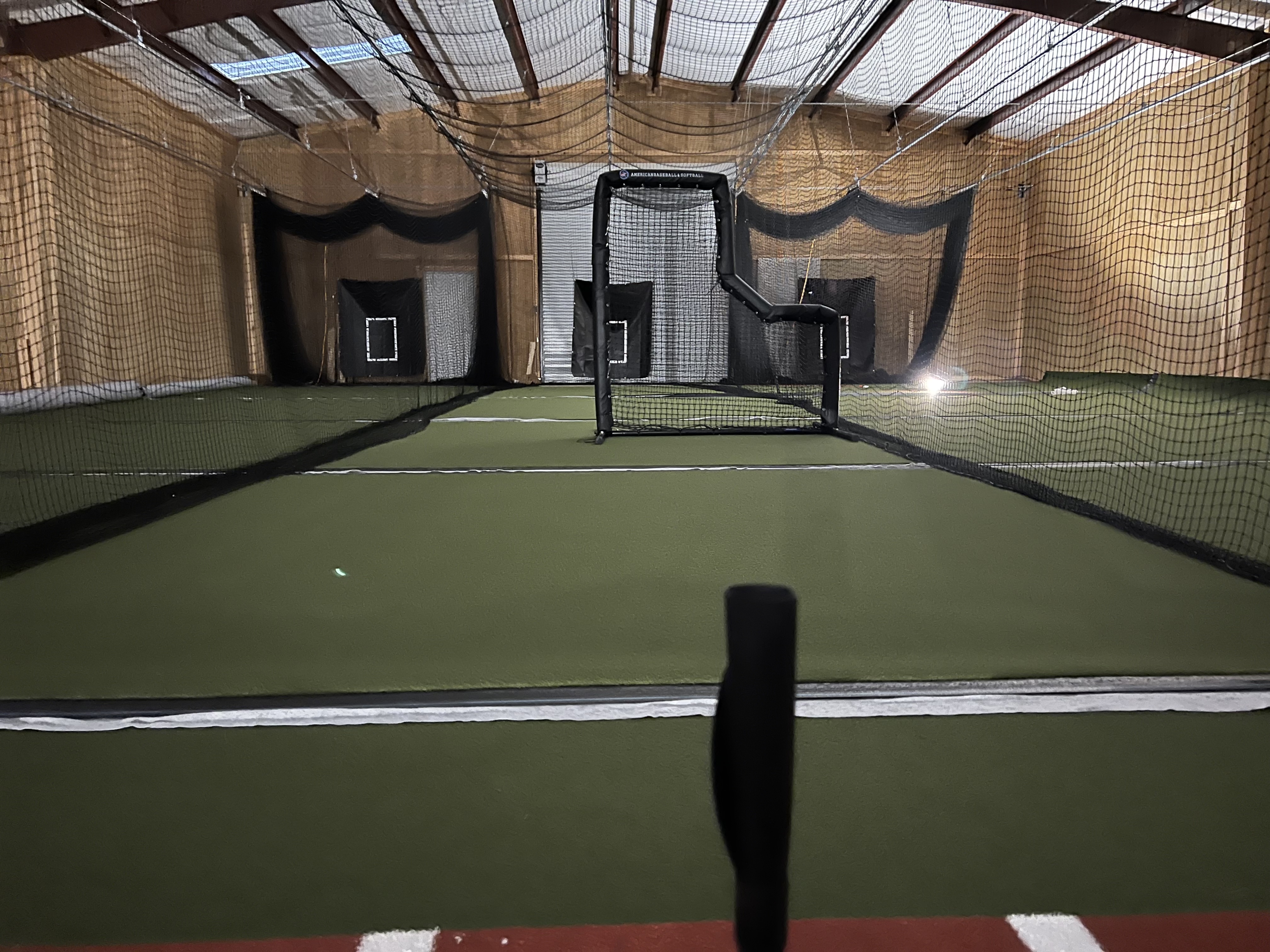 Full facility with 3 cages and Hittrax options